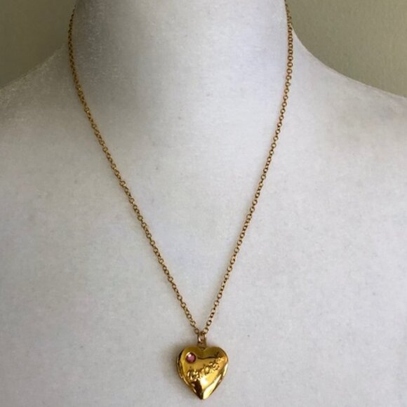 AVON Barbie Heart Locket Gold Tone 18" Chain IOB Vintage RARE - Picture 2 of 16
